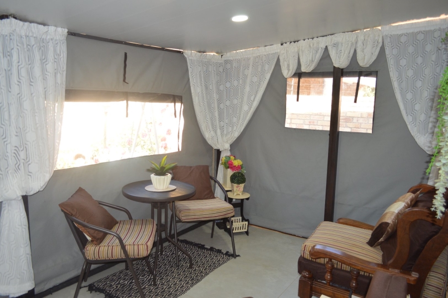 5 Bedroom Property for Sale in Wilkoppies North West